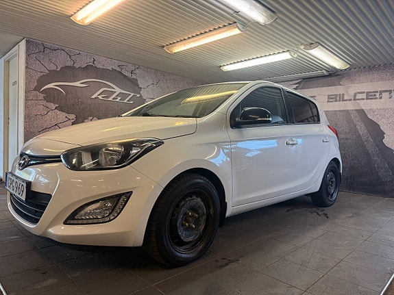 Hyundai i20 3 of 5