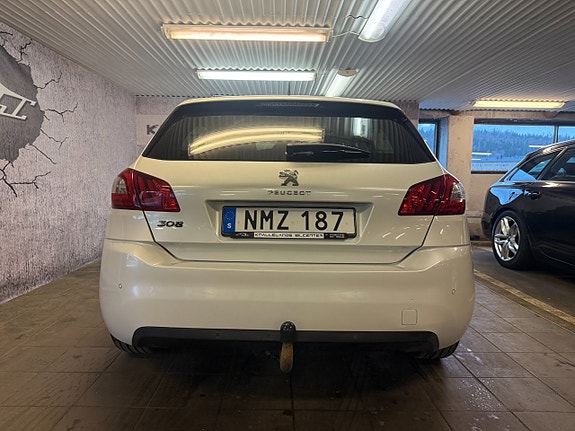 Peugeot 308 5 of 15