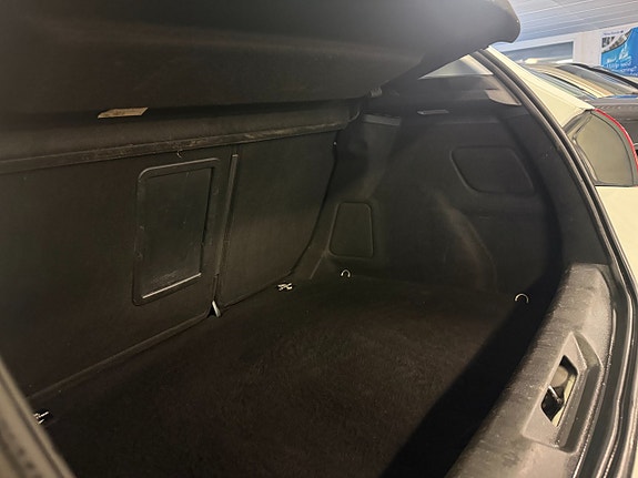 Peugeot 308 13 of 15
