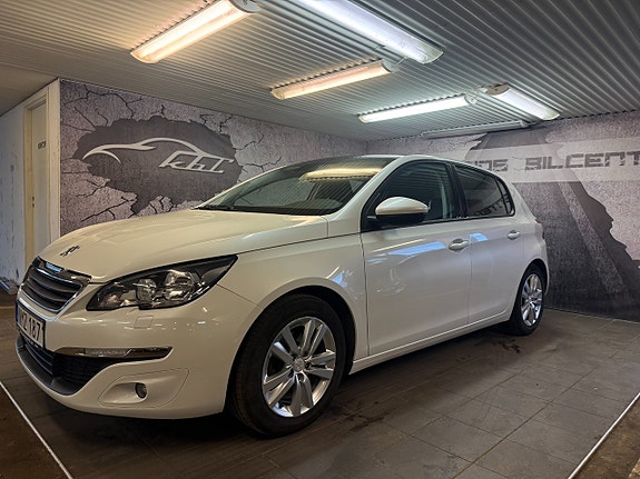 Peugeot 308 3 of 15