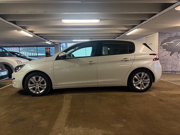 Peugeot 308 14 of 15