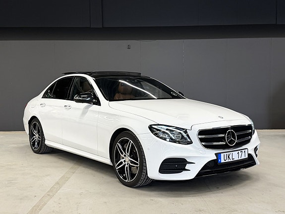 Mercedes-Benz E350 d 2 of 23