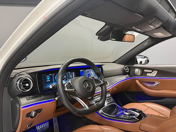 Mercedes-Benz E350 d 3 of 23