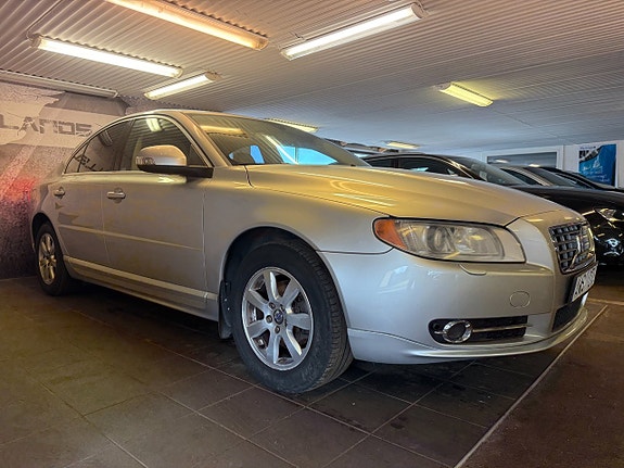 Volvo S80