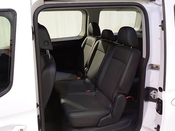 Volkswagen Caddy Maxi 8 of 14