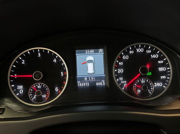 Volkswagen Tiguan 17 of 22