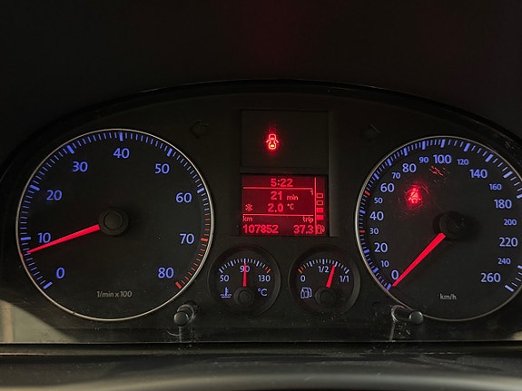 Volkswagen Touran 9 of 21