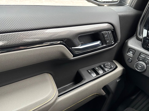 Chevrolet Silverado 1500 14 of 15