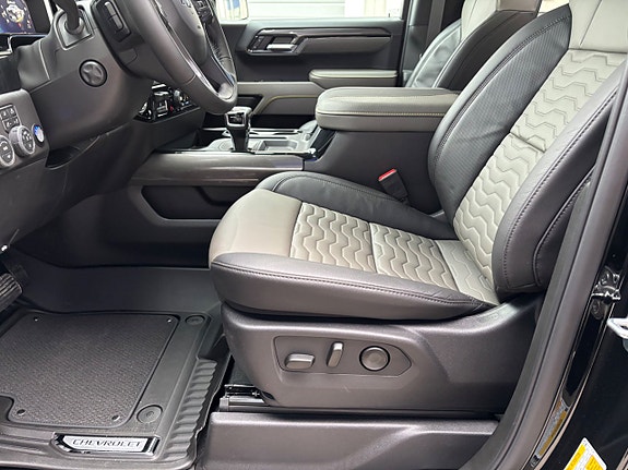 Chevrolet Silverado 1500 9 of 15