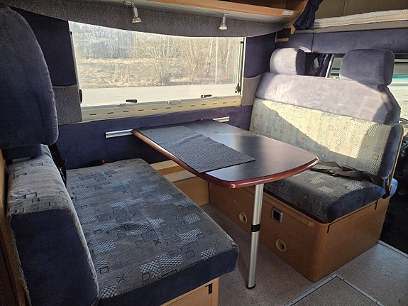Fiat Ducato Eura Mobil S650 – 6 bäddar, AC bodel och markis 4 of 12