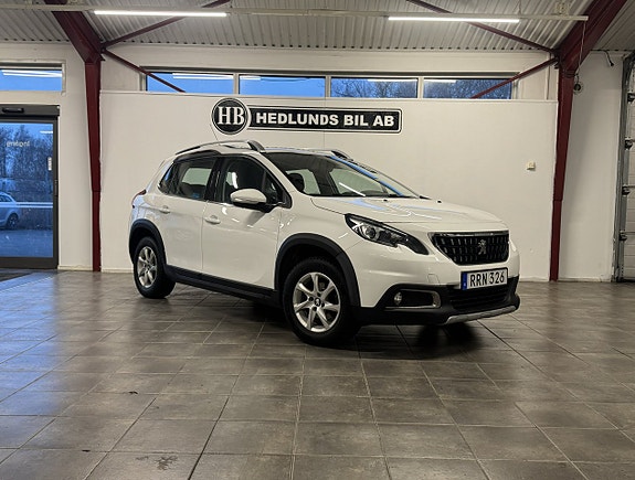 Peugeot 2008 2 of 5