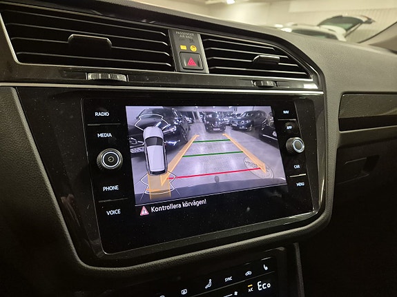 Volkswagen Tiguan 13 of 18