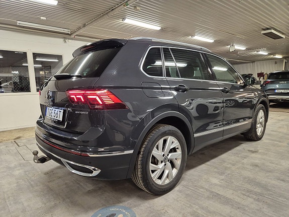 Volkswagen Tiguan 5 of 5