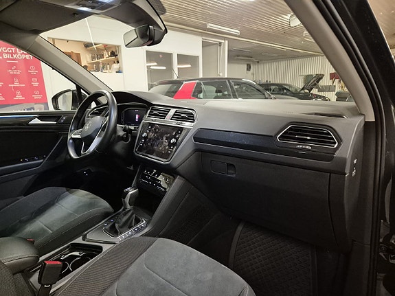 Volkswagen Tiguan 10 of 18