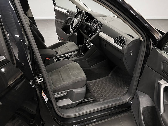 Volkswagen Tiguan 7 of 11