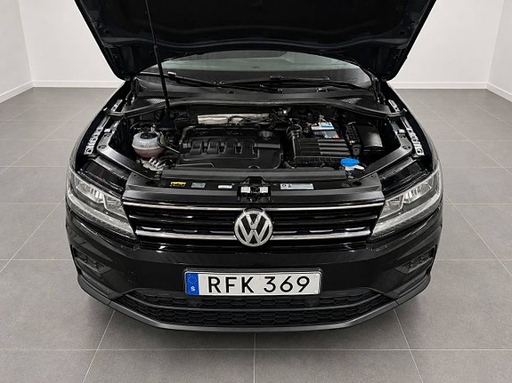 Volkswagen Tiguan 5 of 5