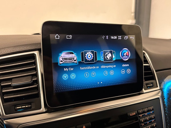 Mercedes-Benz ML350 29 of 30