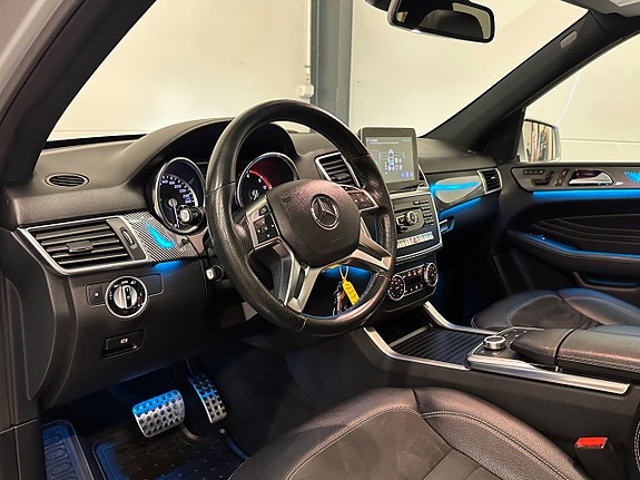 Mercedes-Benz ML350 19 of 30