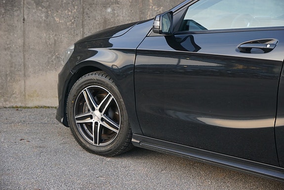 Mercedes-Benz A180 7 of 20