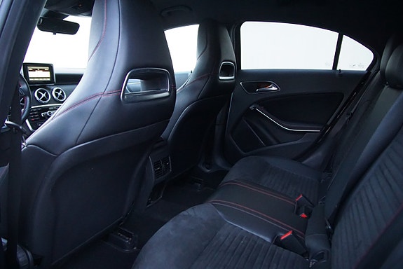 Mercedes-Benz A180 12 of 20