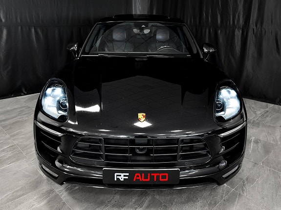 Porsche Macan GTS 7 of 30