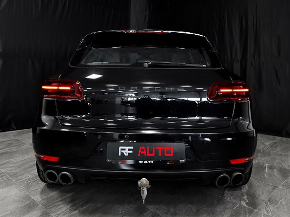 Porsche Macan GTS 14 of 30