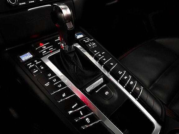Porsche Macan GTS 28 of 30