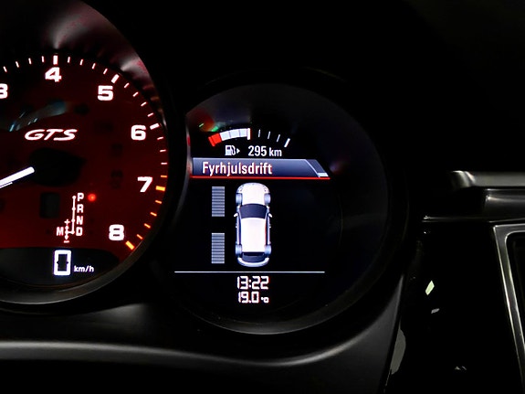 Porsche Macan GTS 25 of 30