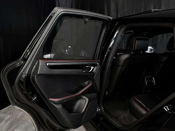 Porsche Macan GTS 17 of 30
