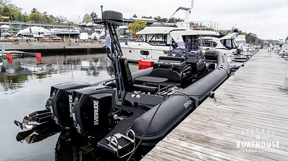 Brig Eagle 10 | 2x Evinrude E-tec G2 300 hp