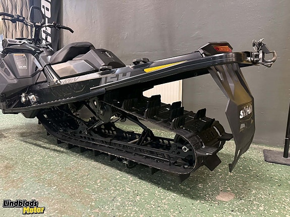 Ski-Doo Summit SP 154" 600 R E-TEC -19 m. elstart 4 of 5
