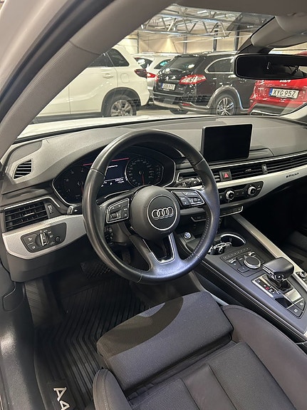 Audi A4 6 of 11