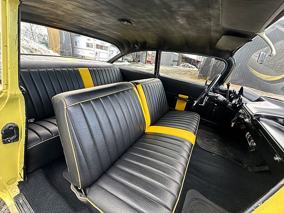 Chevrolet Biscayne 13 of 18