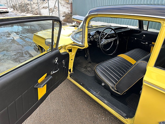 Chevrolet Biscayne 10 of 18