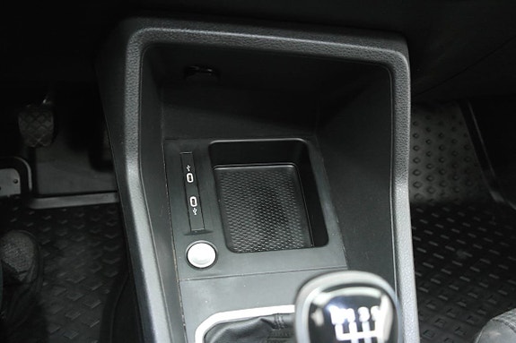 Volkswagen Caddy 11 of 26