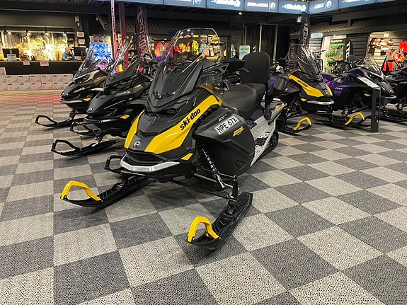 Ski-Doo Grand Touring Sport 600 ACE -26 *Momsad 47 Mil* 2 of 3