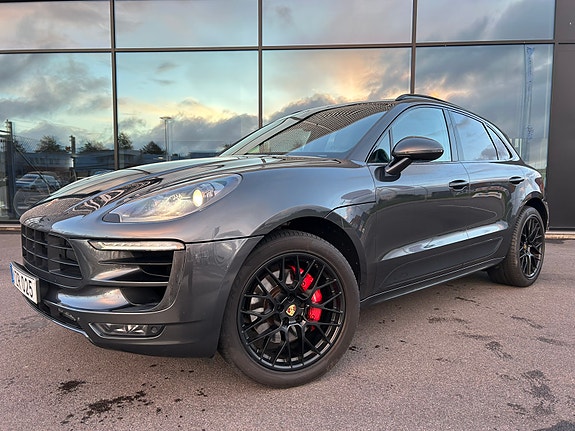Porsche Macan GTS 5 of 15
