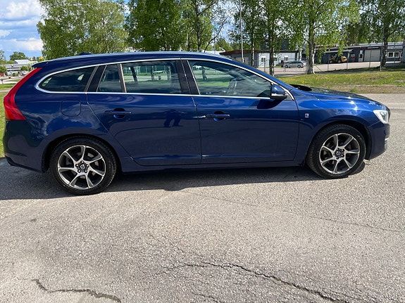 Volvo V60 6 of 26
