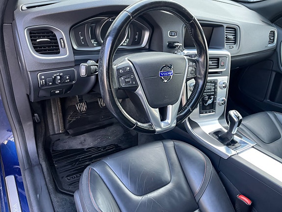 Volvo V60 14 of 26