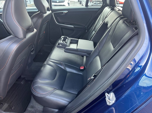 Volvo V60 12 of 26