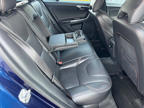 Volvo V60 10 of 26