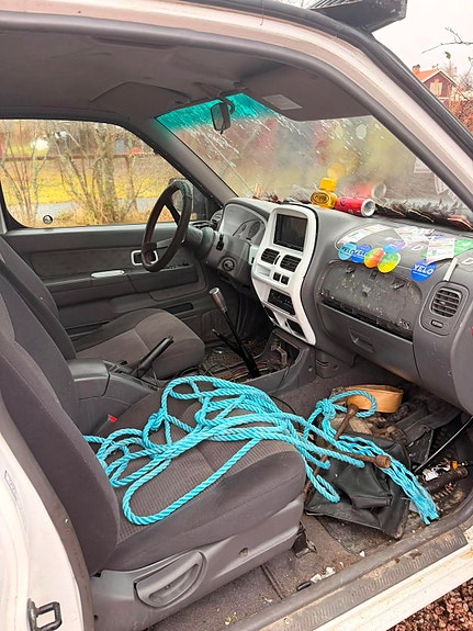 Nissan King Cab 6 of 6