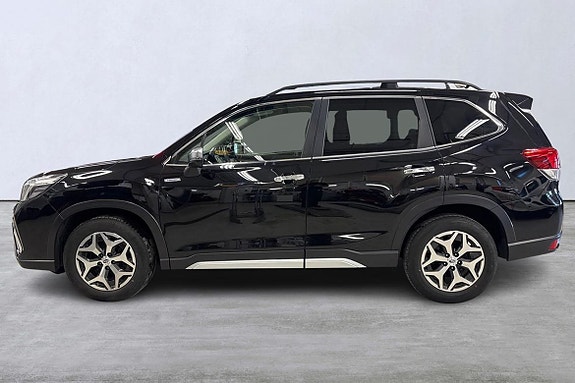 Subaru Forester 2 of 5