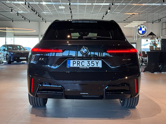 BMW iX 5 of 5