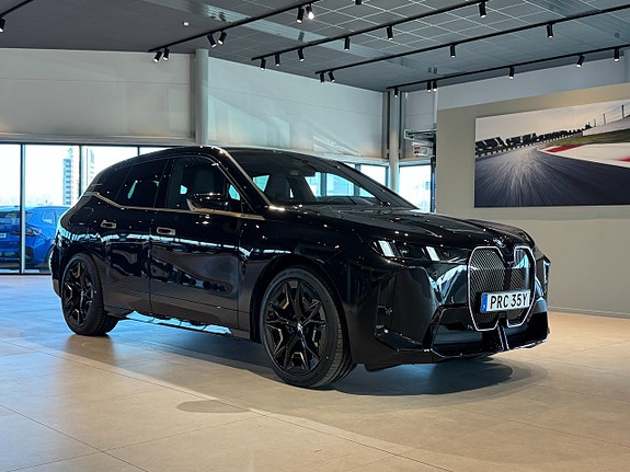 BMW iX 3 of 5