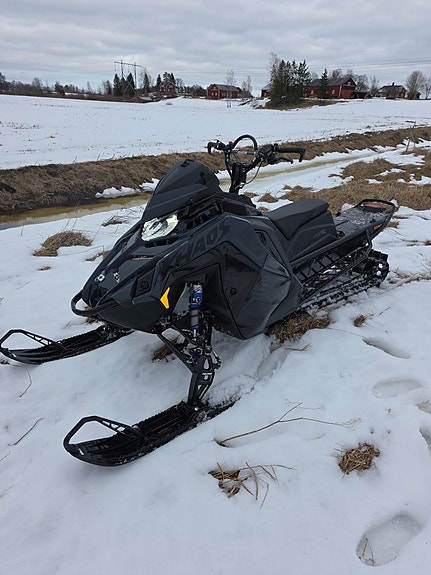 Polaris 9R rmk khaos 146" PÅSKPRIS