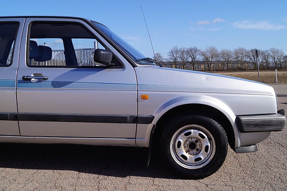 Volkswagen Jetta 12 of 27