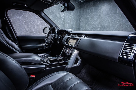 Land Rover Range Rover 14 of 28