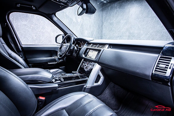 Land Rover Range Rover 14 of 30