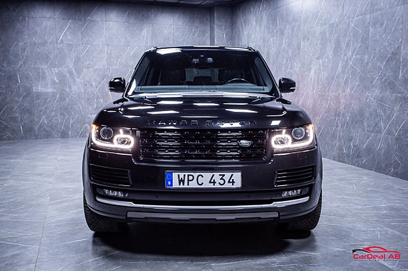 Land Rover Range Rover 2 of 30